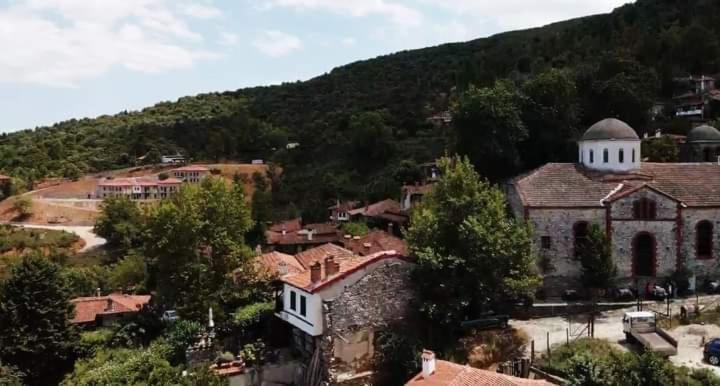 Traditional Guesthouse Erato Palaios Panteleimonas Exterior photo