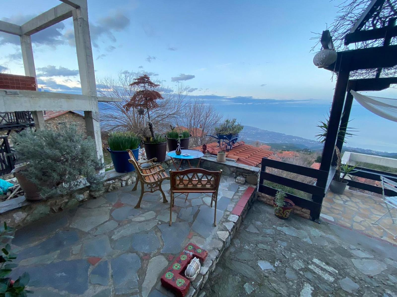 Traditional Guesthouse Erato Palaios Panteleimonas Exterior photo